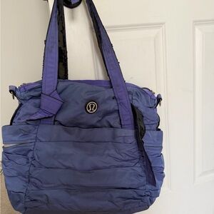 lululemon athletica violet quilted tote